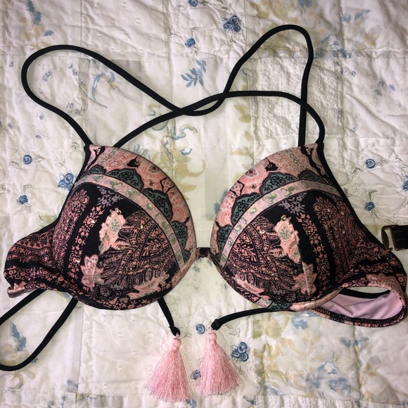 Bikini top bundle Victoria’s Secret Abercrombie - Picture 2 of 7